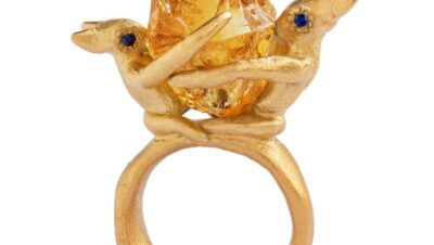 oraik golden ring two rabits holding gemstone